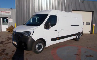 RENAULT MASTER ( Phase 2 ) L3H2 FOURGON 2.3 Blue DCI 150 TT EXTRA R-LINK NEUF avec 2 PORTES LATERALES + HABILLAGE BOIS + ATTELAGE.