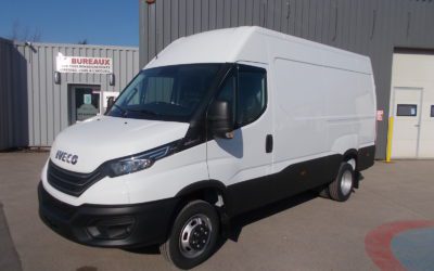 IVECO DAILY 35C18 HA8 V12 FOURGON PACKS DELIVERY REGIONAL et CONNECT HI-MATIC